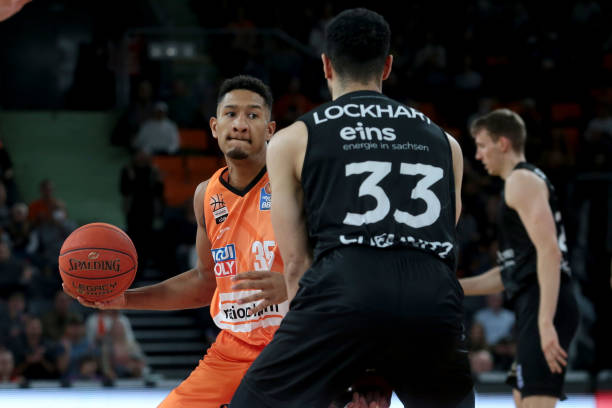 让我们一同 让我们一同