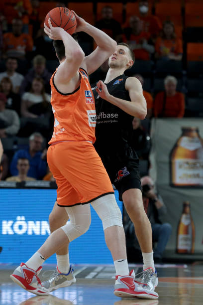 资人透露 资人透露